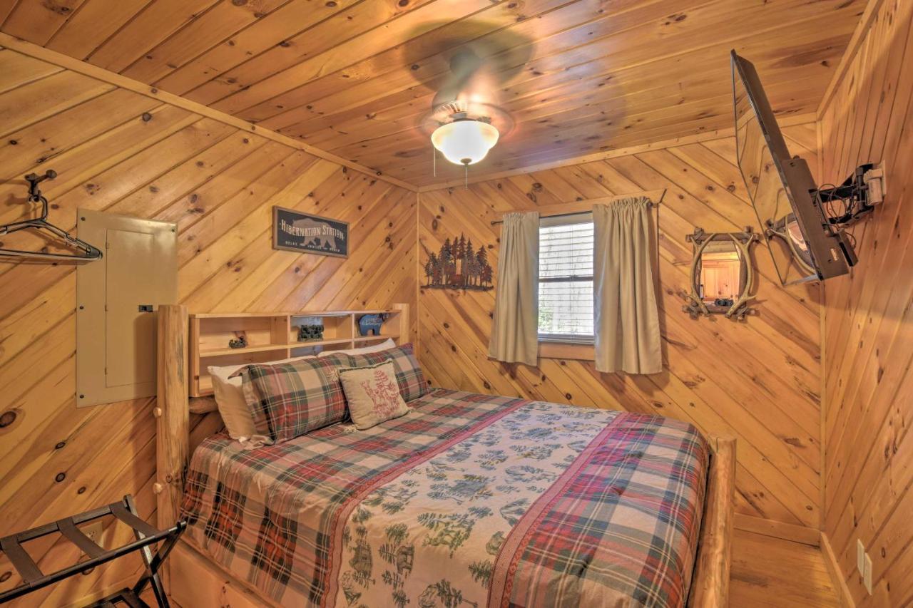 Helen Cabin With Deck And Hot Tub Less Than Half Mi To Main St Exterior foto