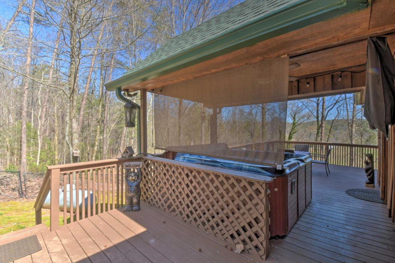 Helen Cabin With Deck And Hot Tub Less Than Half Mi To Main St Exterior foto